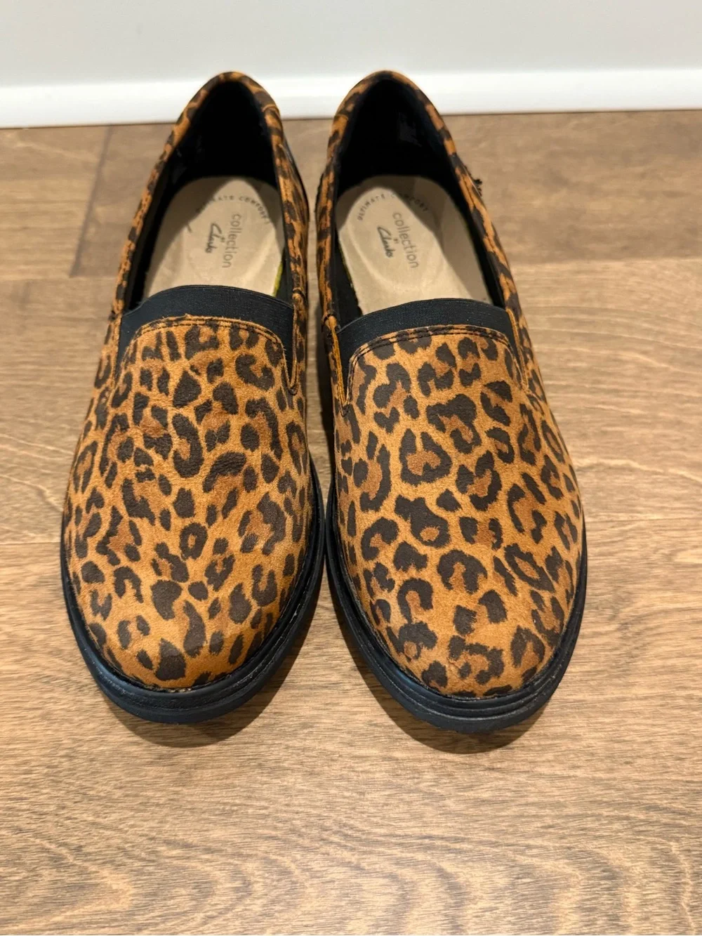Clarks Women’s Sharon Dolly Loafers Leopard Print Wedge Heel Lightweight 8